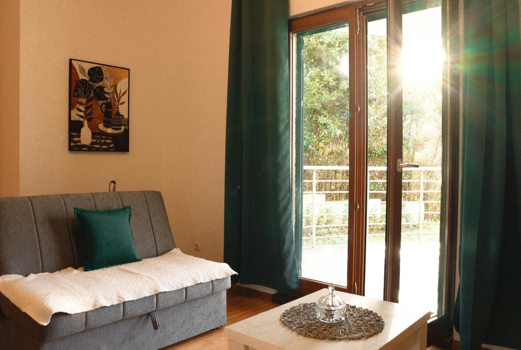 Apartman Mia Risan Ngoại thất bức ảnh
